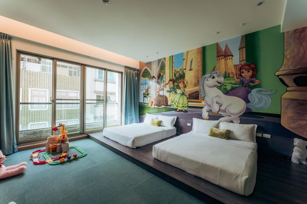 Elsa House Hotel Tainan Exterior photo